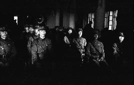  한국광복군총사령부 성립 전례식에 참석한 광복군 대원 사진(1940.9.17, 중경 가릉빈관)